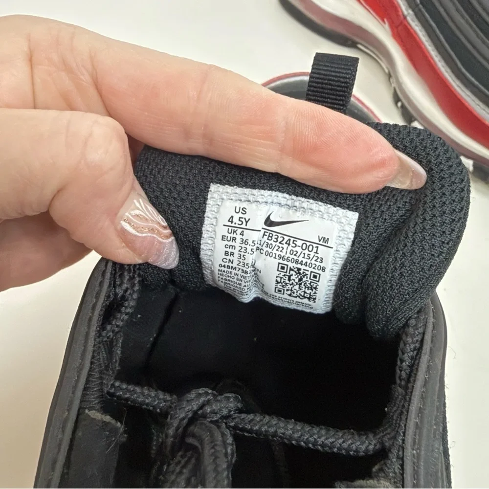 NIKE Air Max 97 SE GS 'Black Varsity Red' - Picture 11 of 13